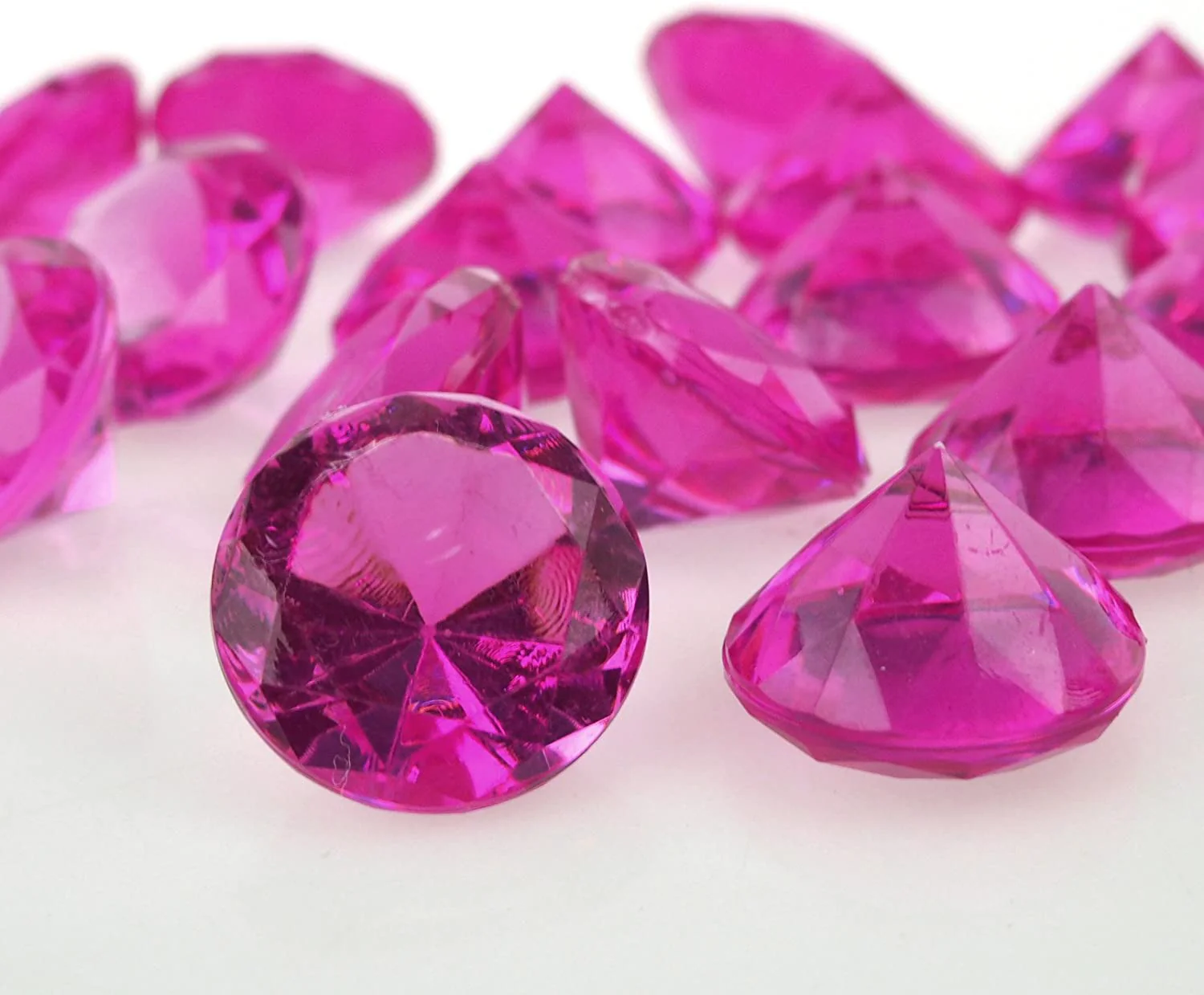 Acrylic Diamond Crystal Table Scatter, 1-3/8-inch, 60-Piece - Image 2
