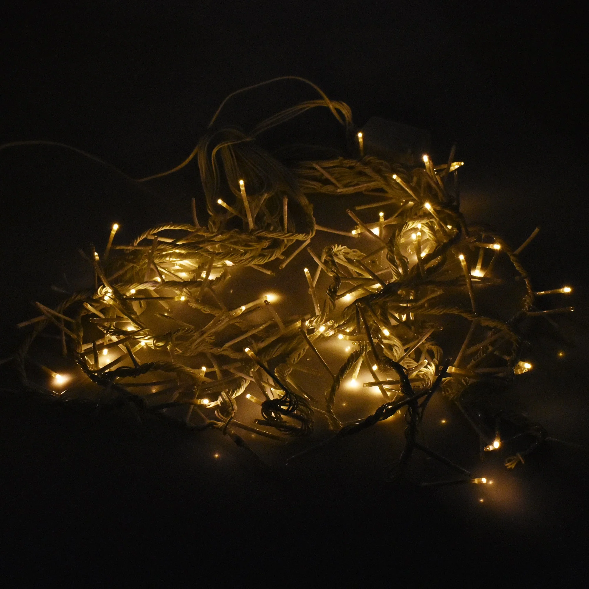 Christmas LED Outdoor Icicle Lights, 10-Feet - Image 10