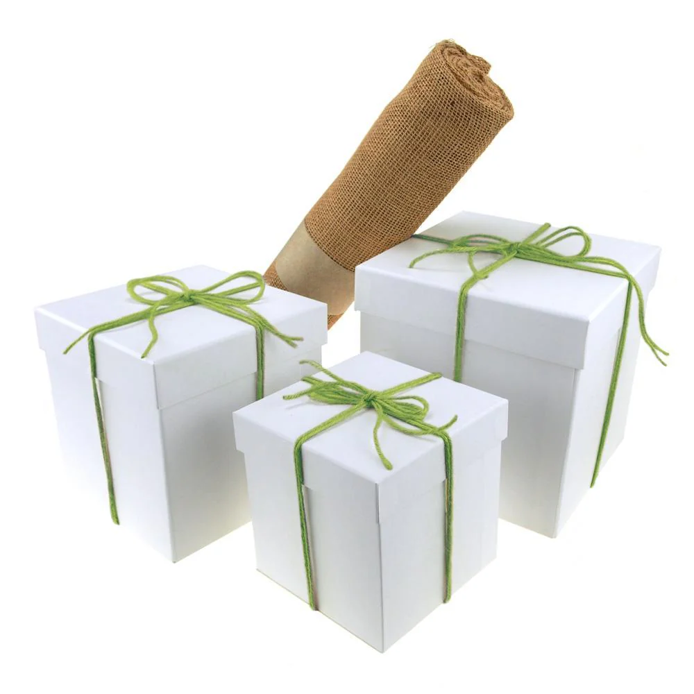 Tree Skirt Bundle with White Square Nested Gift Box, 5-Piece Set - Image 2